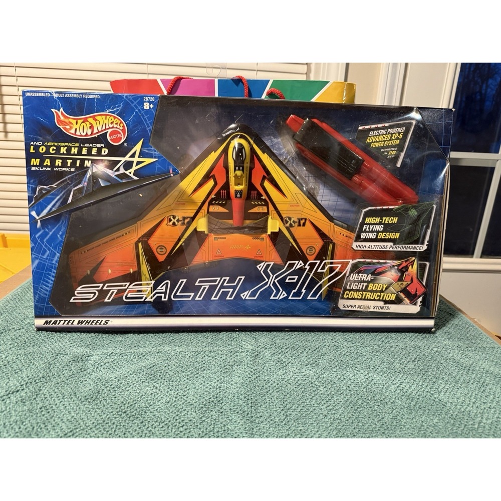 Hot Wheels Lockheed Martin Stealth X-17 Fighter Plane by Mattel Toys 2000